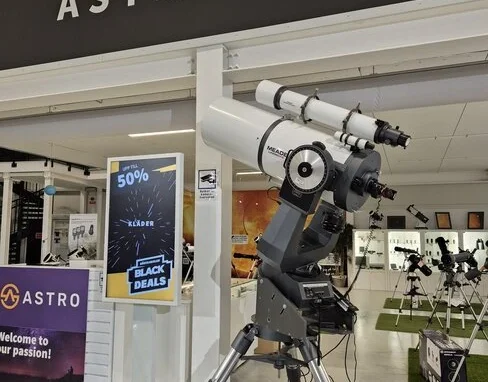 Astro Sweden - Astronomiavdelningen Stor teleskopuppställning vid astronomiavdelningen i Astro Sweden.